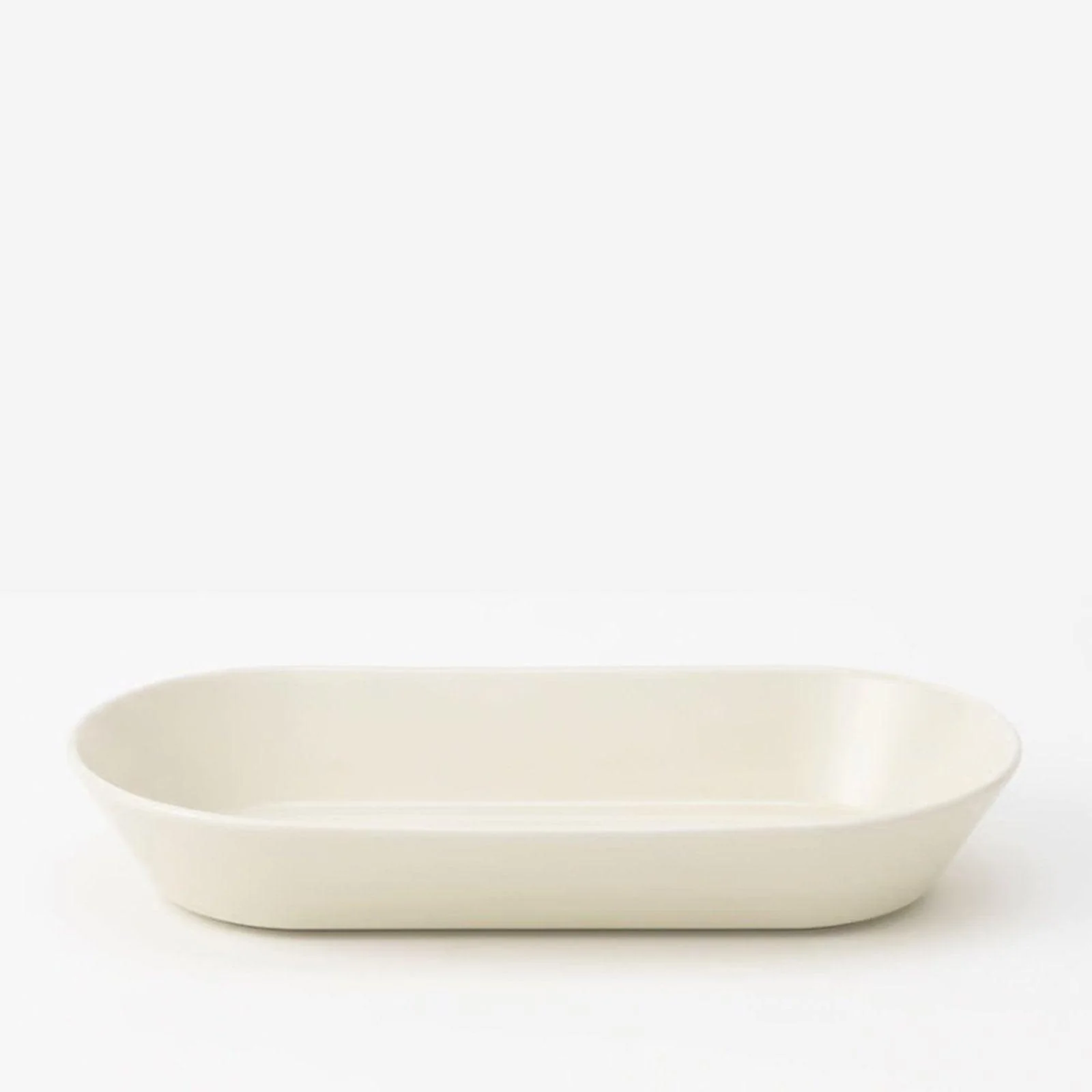 Assiette à curry oval blanche par Takuhiro Shimomoto ⋅ Nakazen