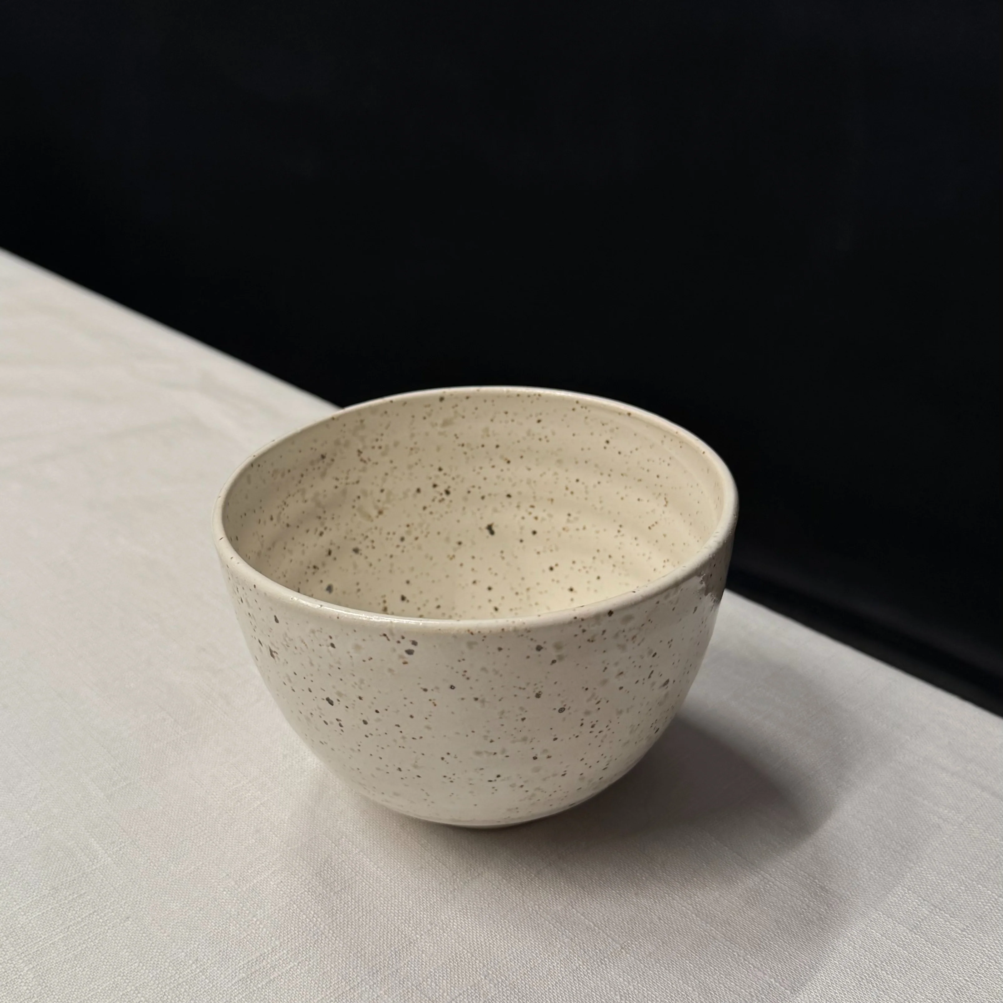 Bol Raku Ă©maillĂ© blanc Ă 125mm â
Touga - Image 3