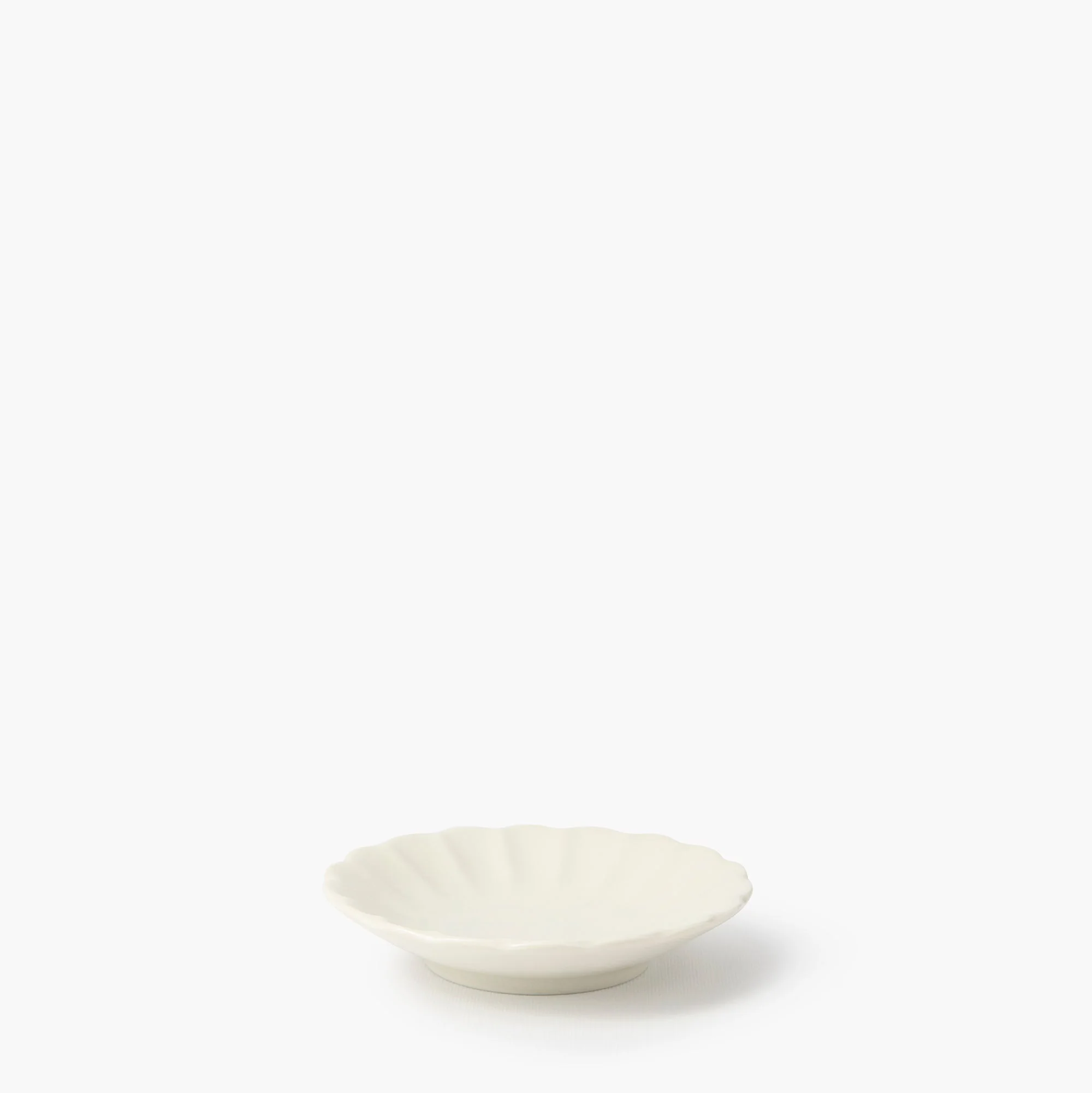 Coupelle fleur de chrysanthème blanc matte Ø100mm ⋅ Touga