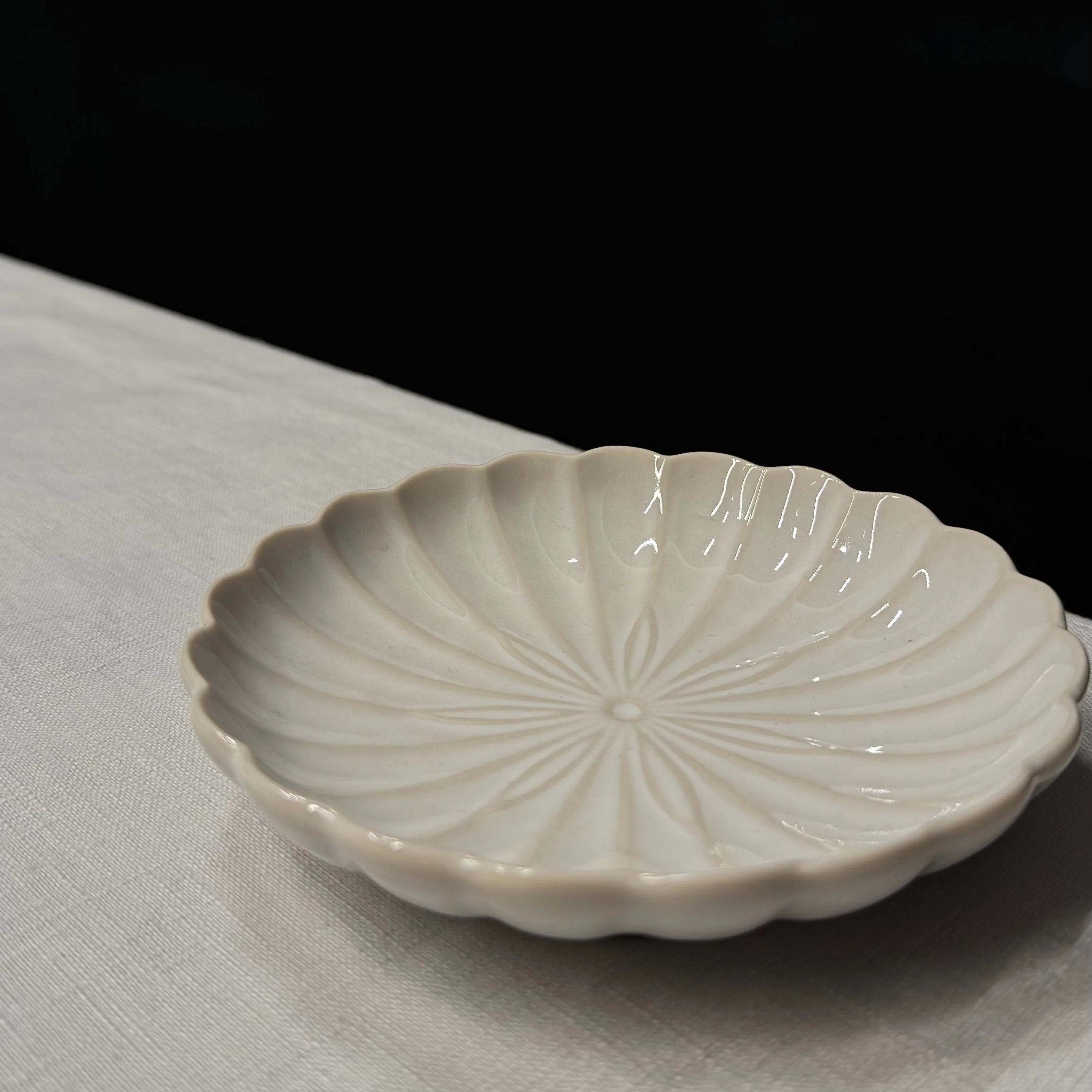 Assiette chrysanthème Ø 133mm ⋅ Touga - Image 5