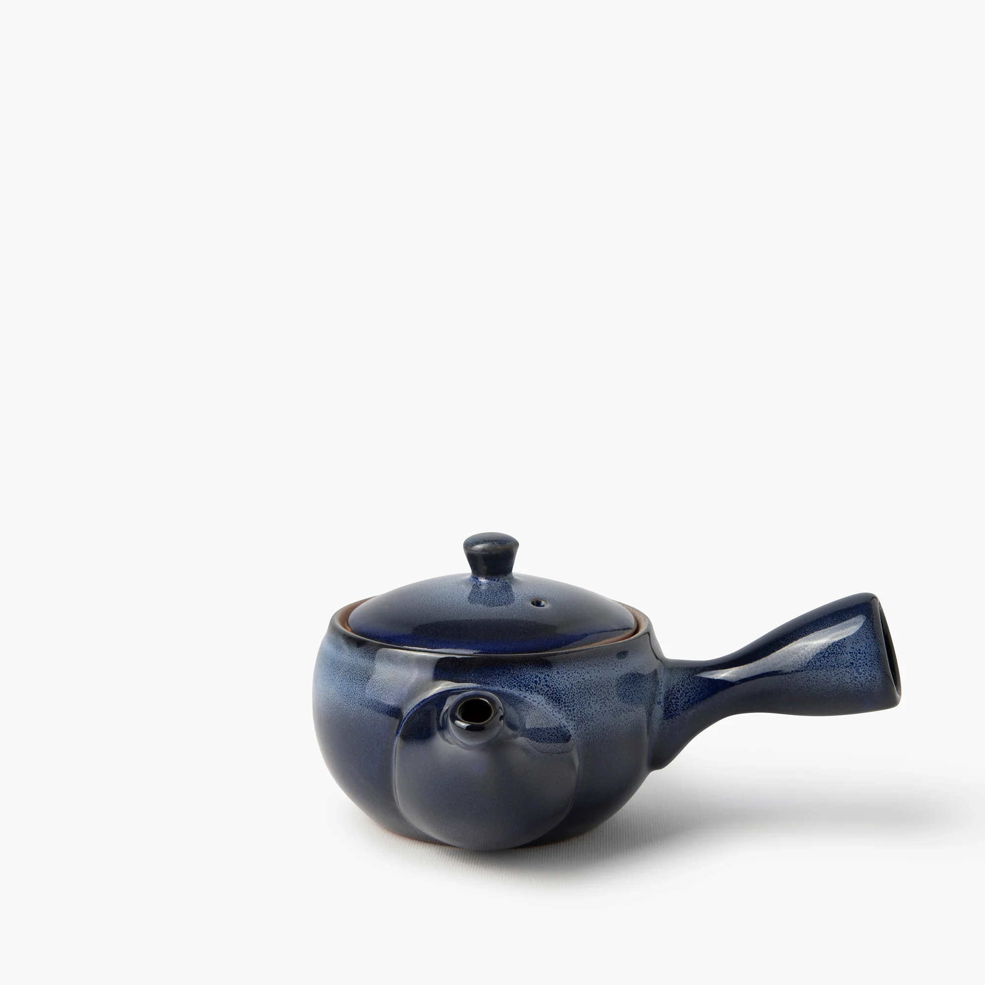Théière émaillée noire et bleue 320ml ⋅ Touga - Image 3